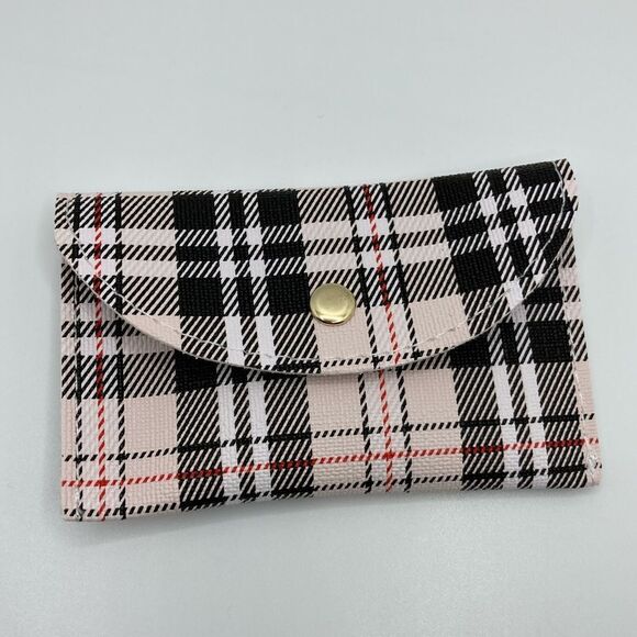 Plaid Snap Card Holder - Picture 7 of 8